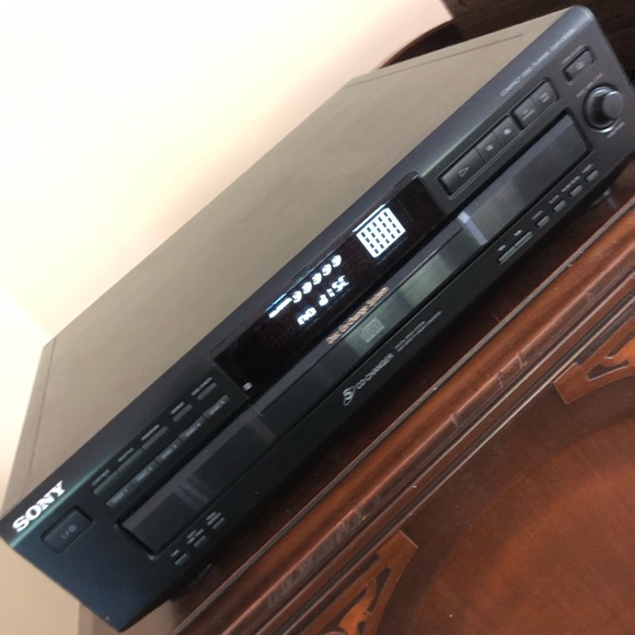 VINTAGE SONY 5-DISC Carousel CD Changer - Model # CDP-CE335 - Picture 2 of 12